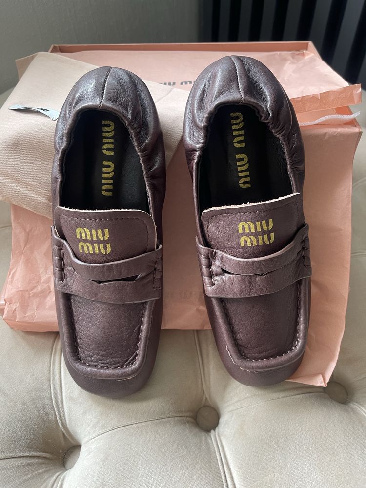 Mokasyny Miu Miu 36
