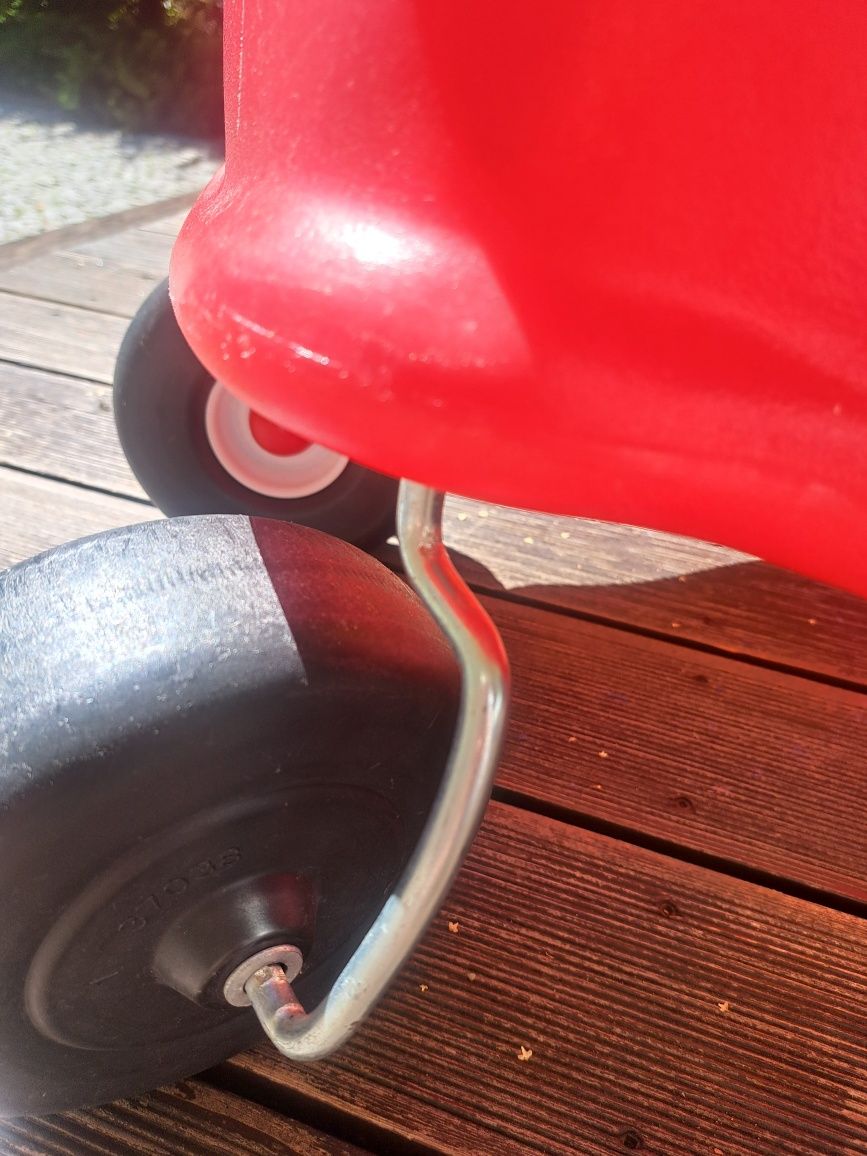 Samochód jeździk Little Tikes czerwony