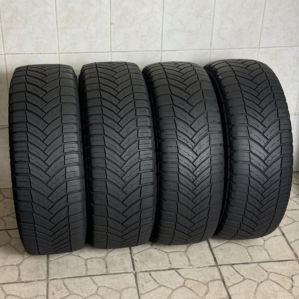 225/55/17 R17C Michelin Agilis CrossClimate