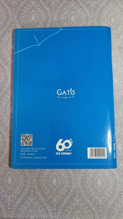 Zeszyt w kratkę ze słownikiem angielskiego