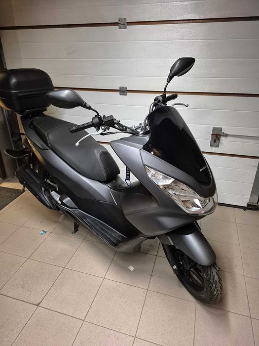 SPRZEDAM   skuter HONDA PCX 125  Salon Polska