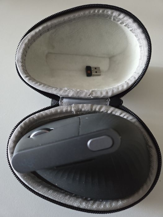 Rato Logitech MX Vertical (Como novo), inclui bolsa de proteção