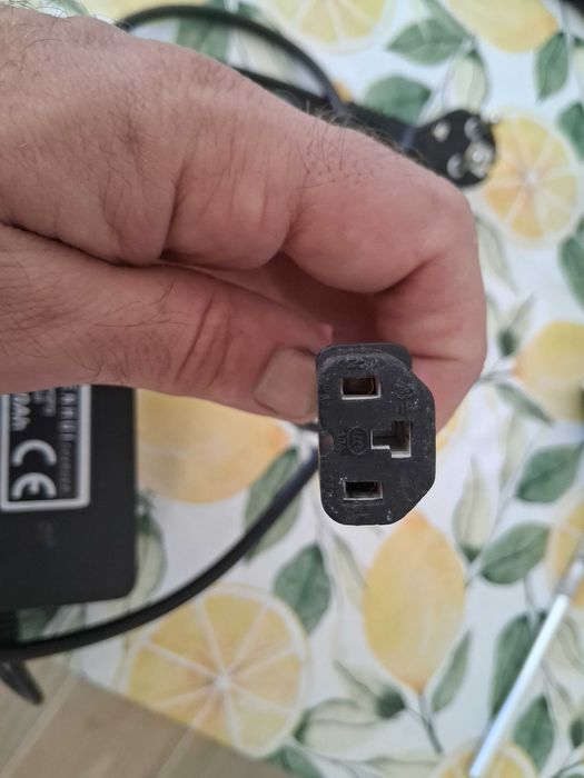 Carregador de mota eletrica