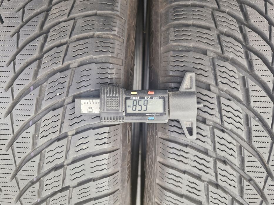 2 x opona zimowa 235/45r17 Nokian