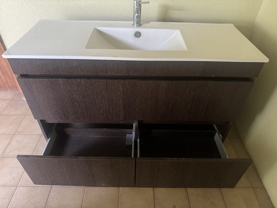 Móvel de Casa de Banho