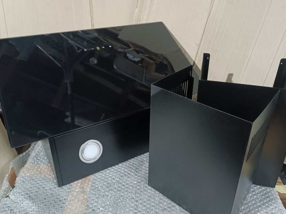 Витяжка Klarstein Laurel 60, чорна