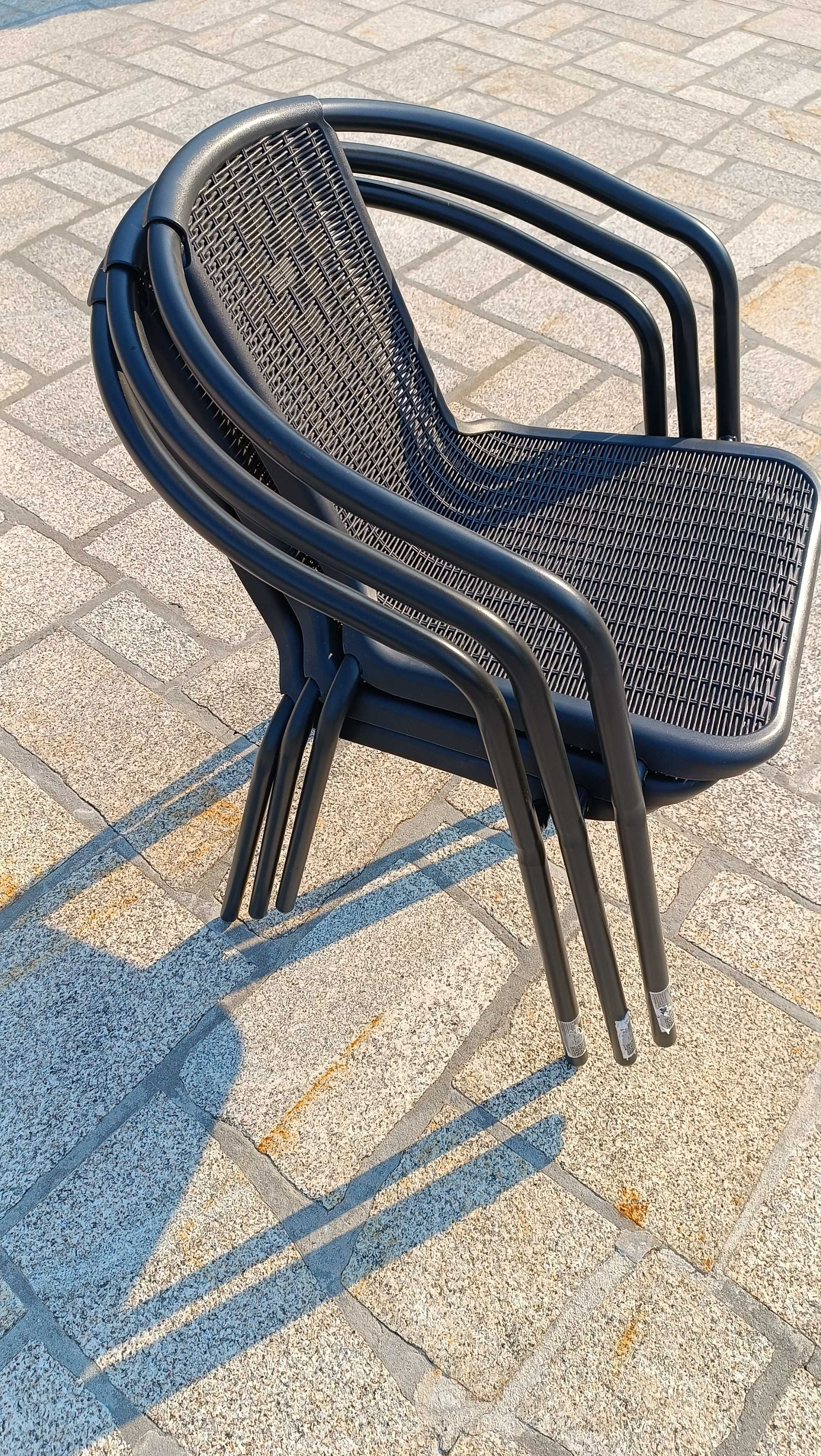 Mesas e cadeiras de jardim