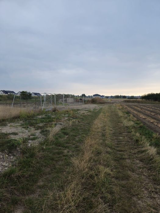 Sprzedaż działki budowlanej