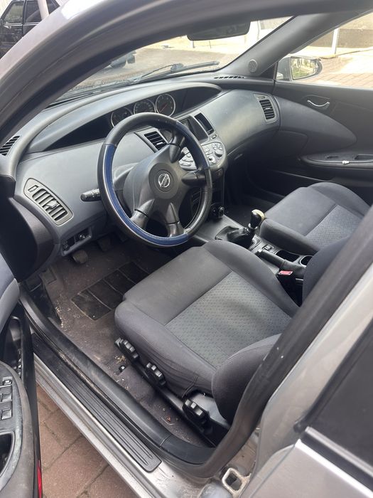 Продам NISSAN 1,9 2003