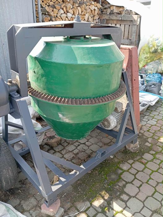 Betoniarka 250l zadbana