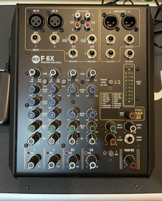 RCF F6X Profesional DJ Mixer.