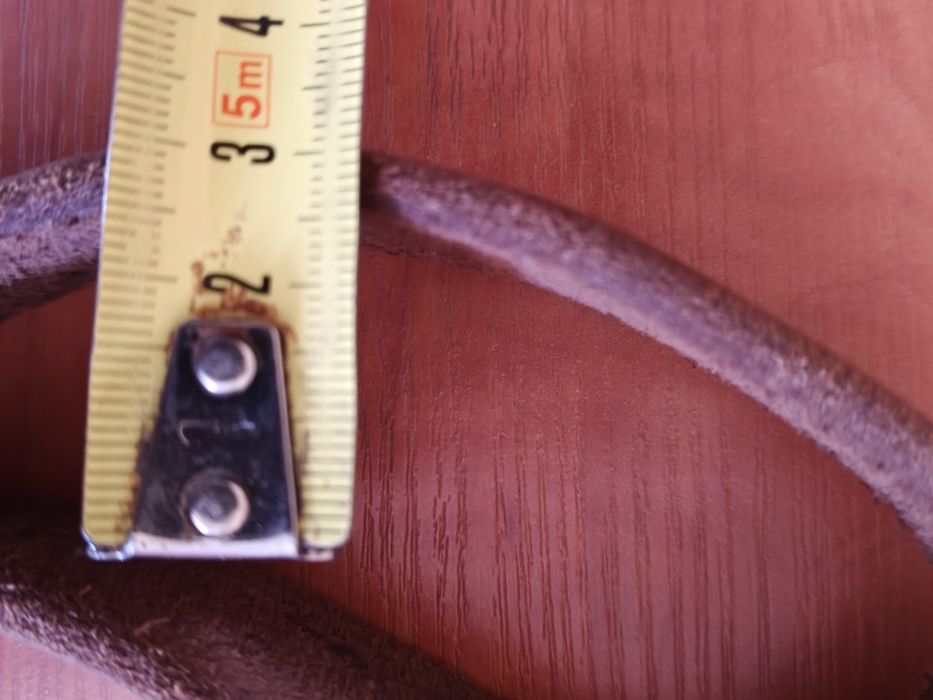 Продам шкіряний повідок для великих собак.