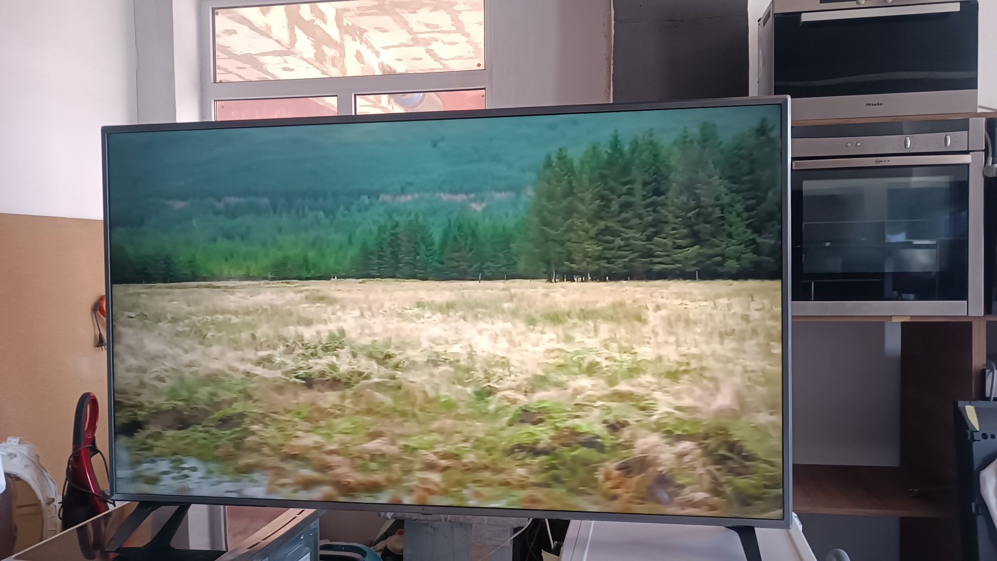 Телевізор LG 75UM7050PLF 4K Ultra HD