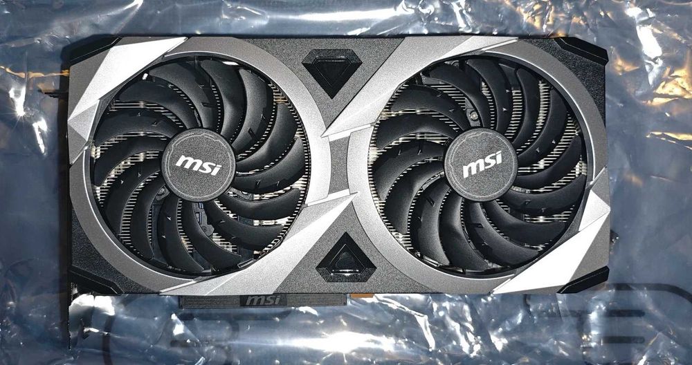 AMD Radeon RX 6750 XT 12 GB GDDR6 - Відеокарта