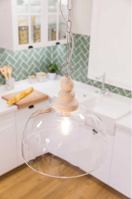 Candeeiro de teto suspenso + lâmpada a estrear