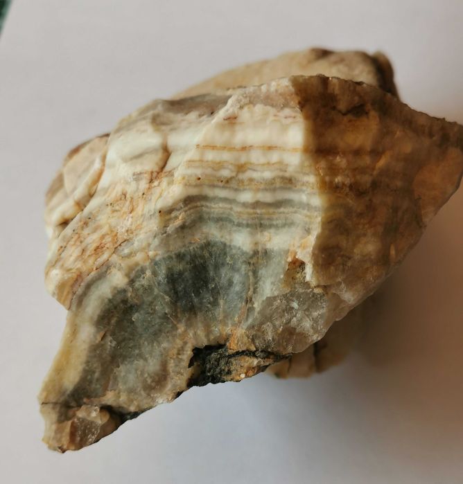 Agat księżycowy z Namibi