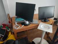 Monitory LCD 4 sztuki z uchwytami