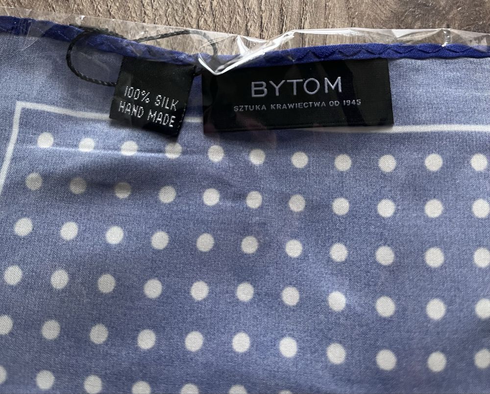 Jedwabna poszetka BYTOM