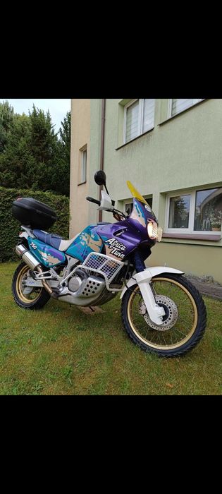 Sprzedam motocykl africa twin 750