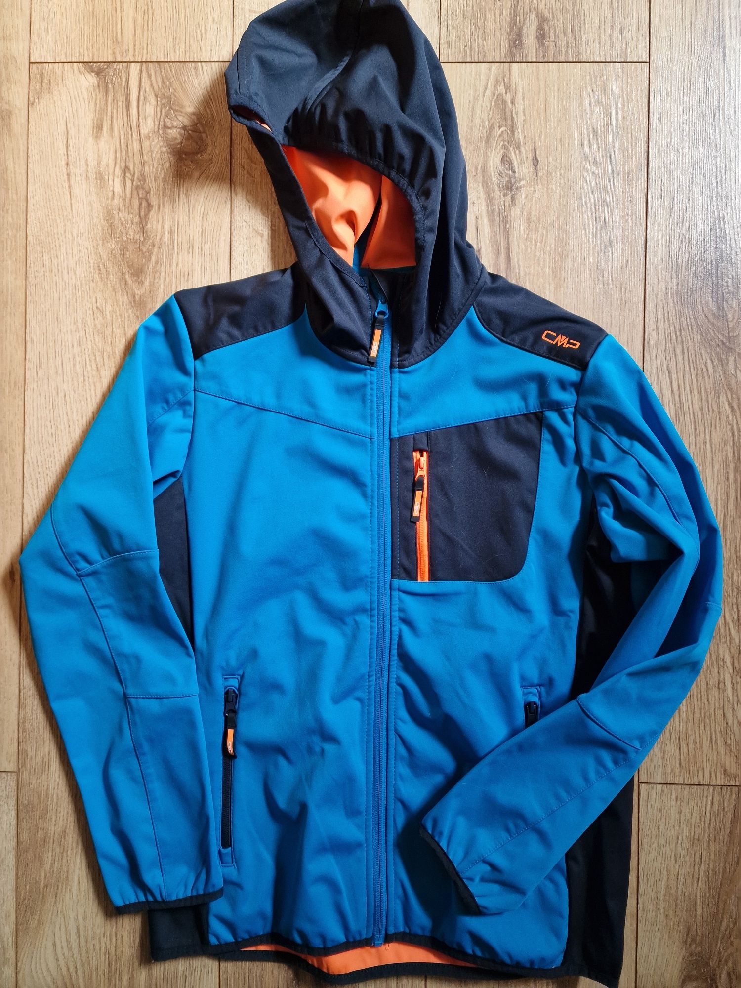 Softshell dziecięcy CMP w bdb stanie