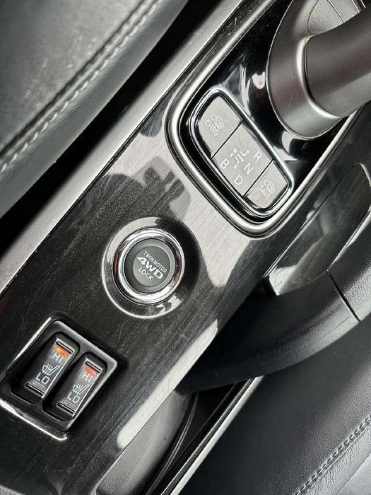 Mitsubishi Outlander PHEV 2016