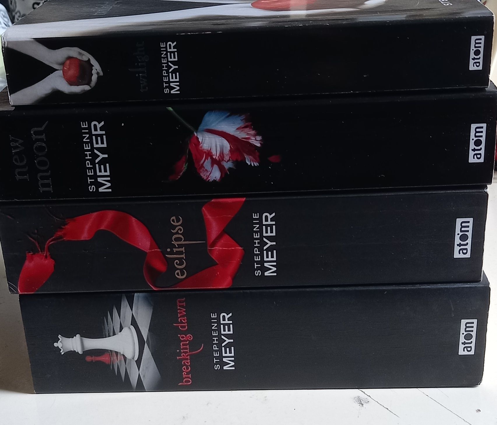 4 livros Twilight de Stephenie Meyer em inglês