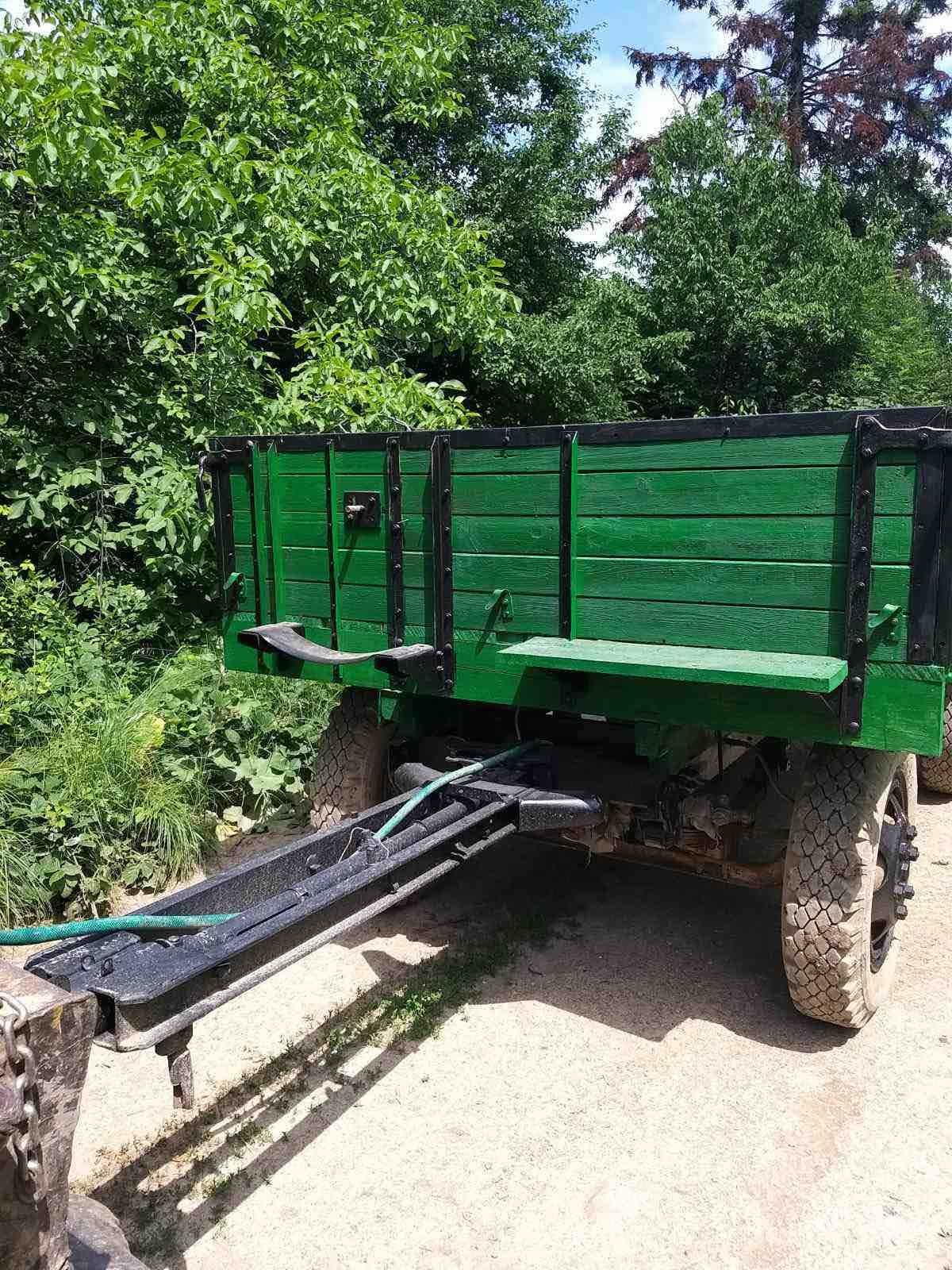 Причіп  2 осьовий
