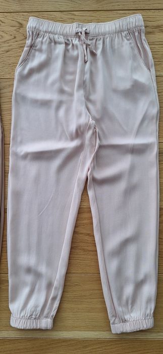 Spodnie H&M r 122 joggersy