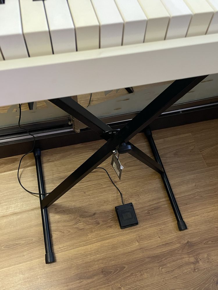 Цифрове піаніно Korg SP170+підставка