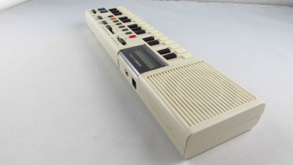 CASIO - VL-Tone VL-1 Keyboard Sampler Syntezator