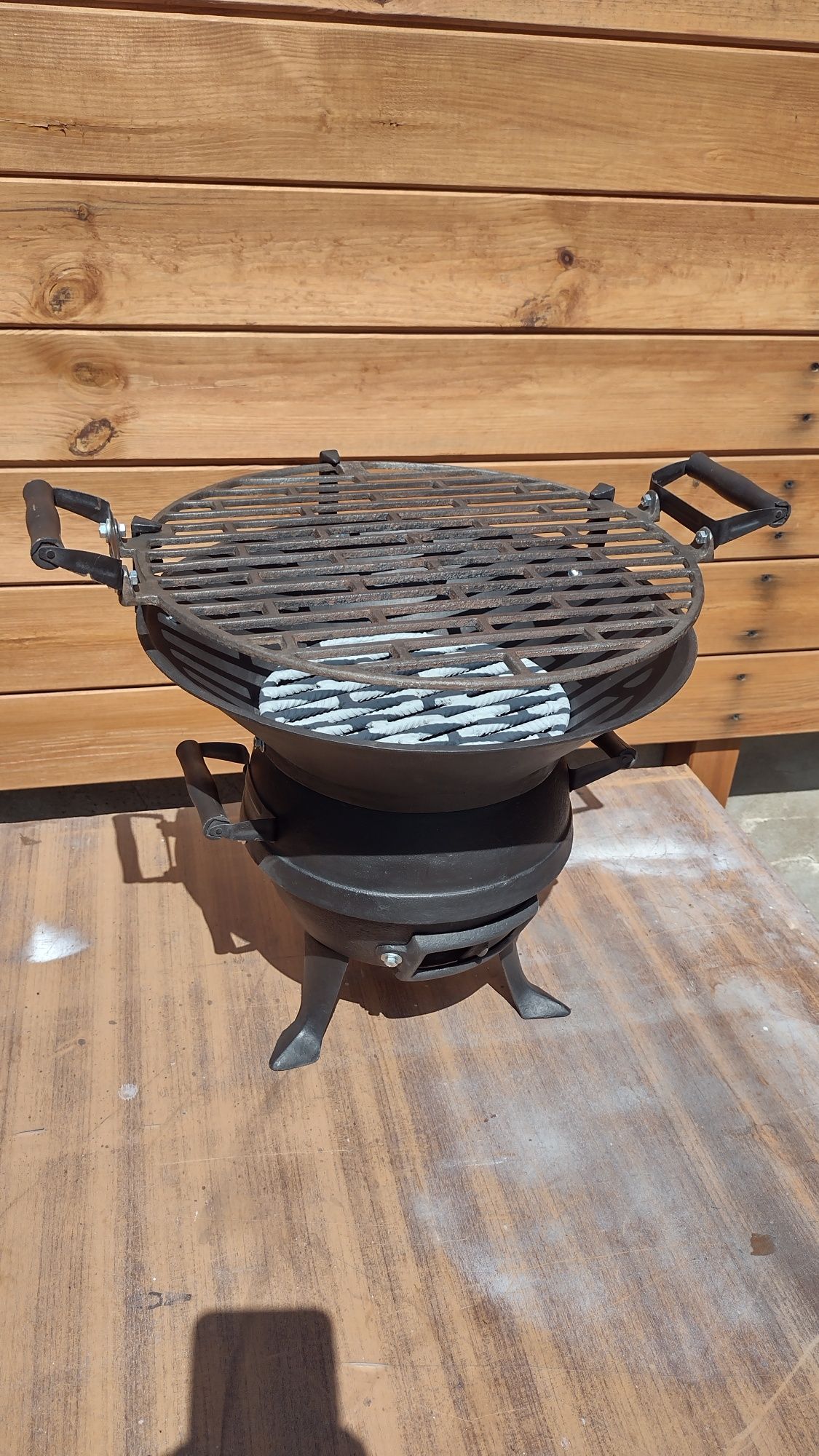 Grill kociołek żeliwny + gratis