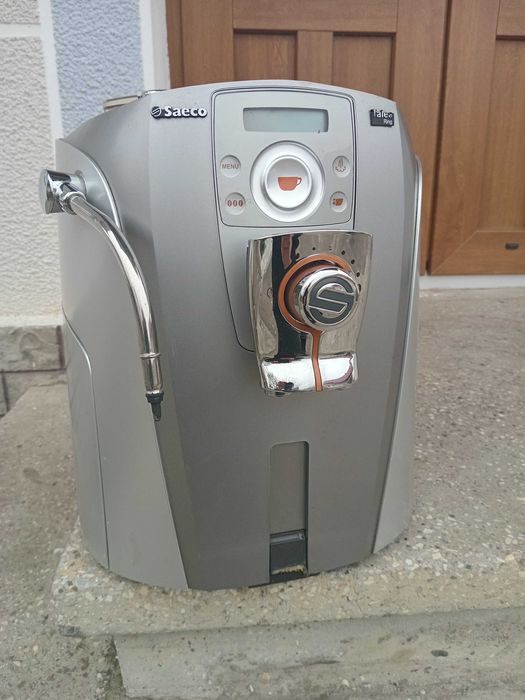 Продам кавомашину saeco talea