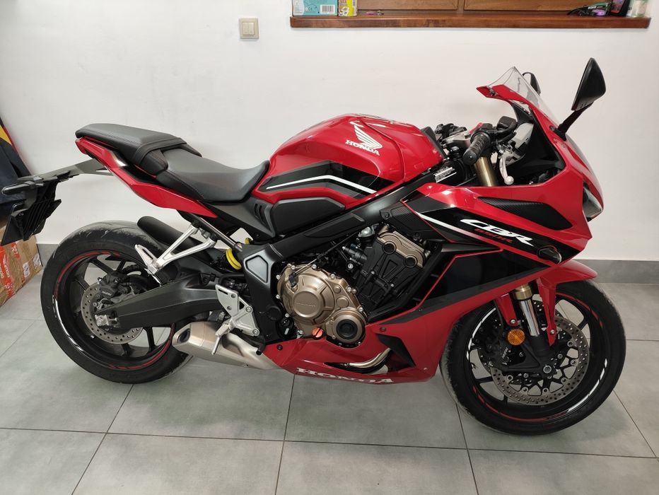 Honda CBR 650 R  95KM