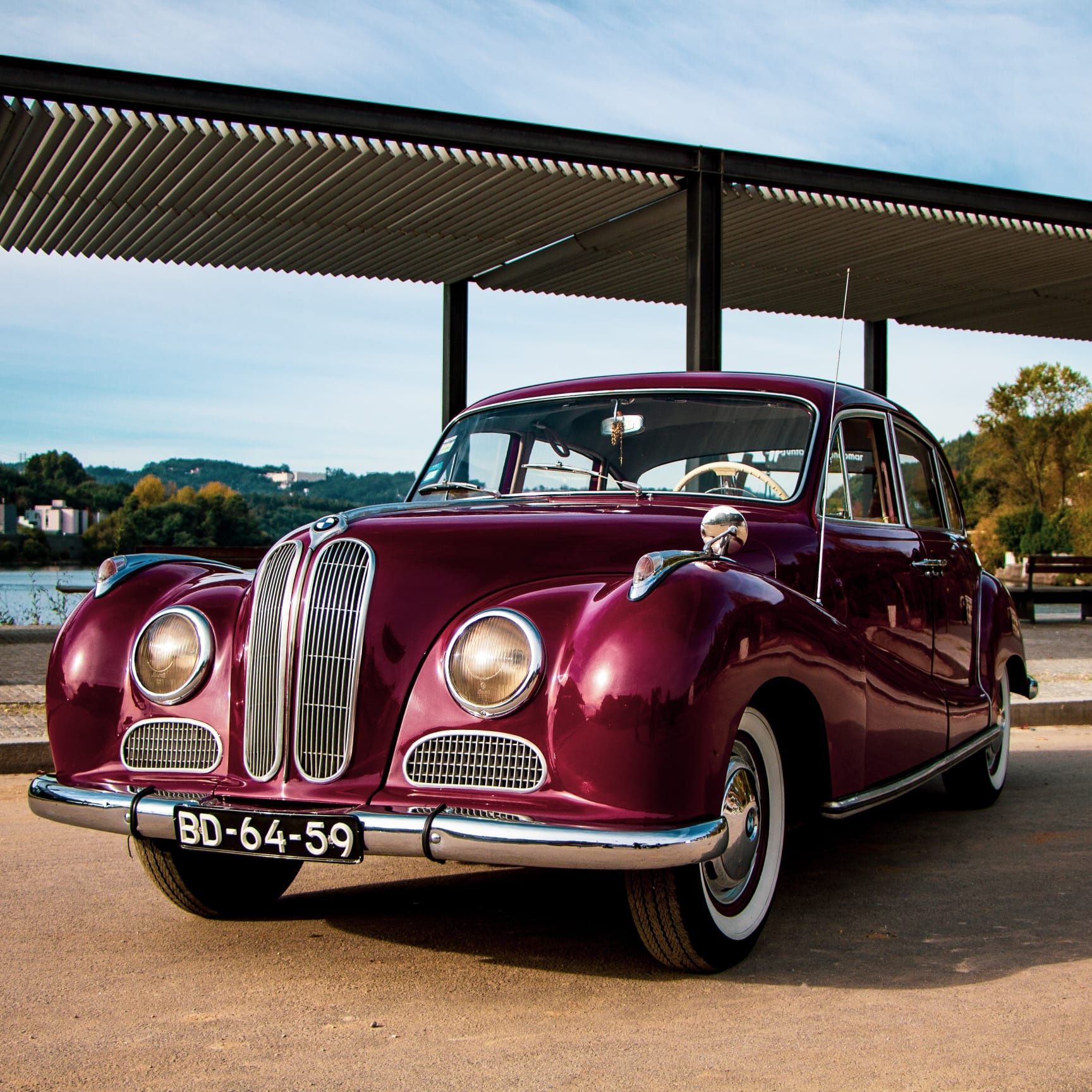 BMW 502 - Clássico para aluguer casamentos / Eventos