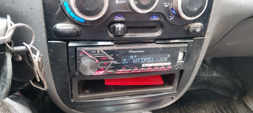 Автомагнітола Pioneer MVH-S300BT