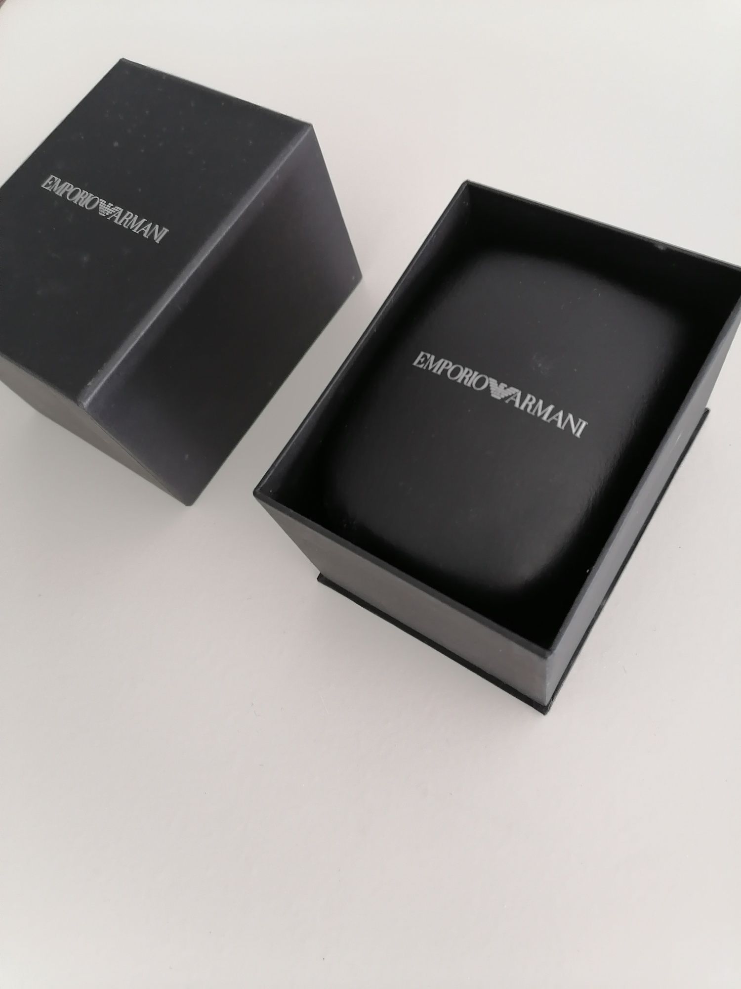 Relógio clássico Emporio Armani