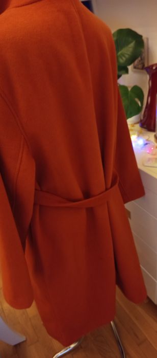 Piękny płaszcz rudy ciepły i lekki oversize 52/54