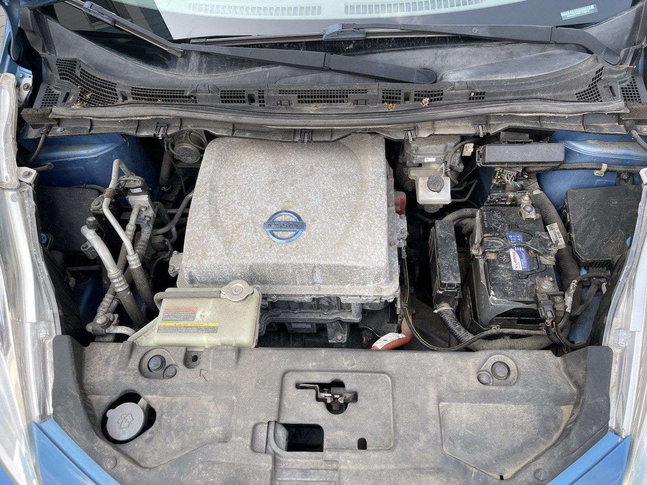 Продам Nissan Leaf
