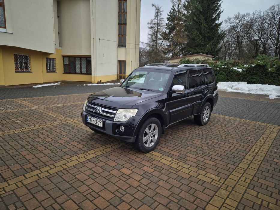 Mitsubishi Pajero 4x4 PAJERO IV 3.2 DI-D 2007 Automat  7osobowy