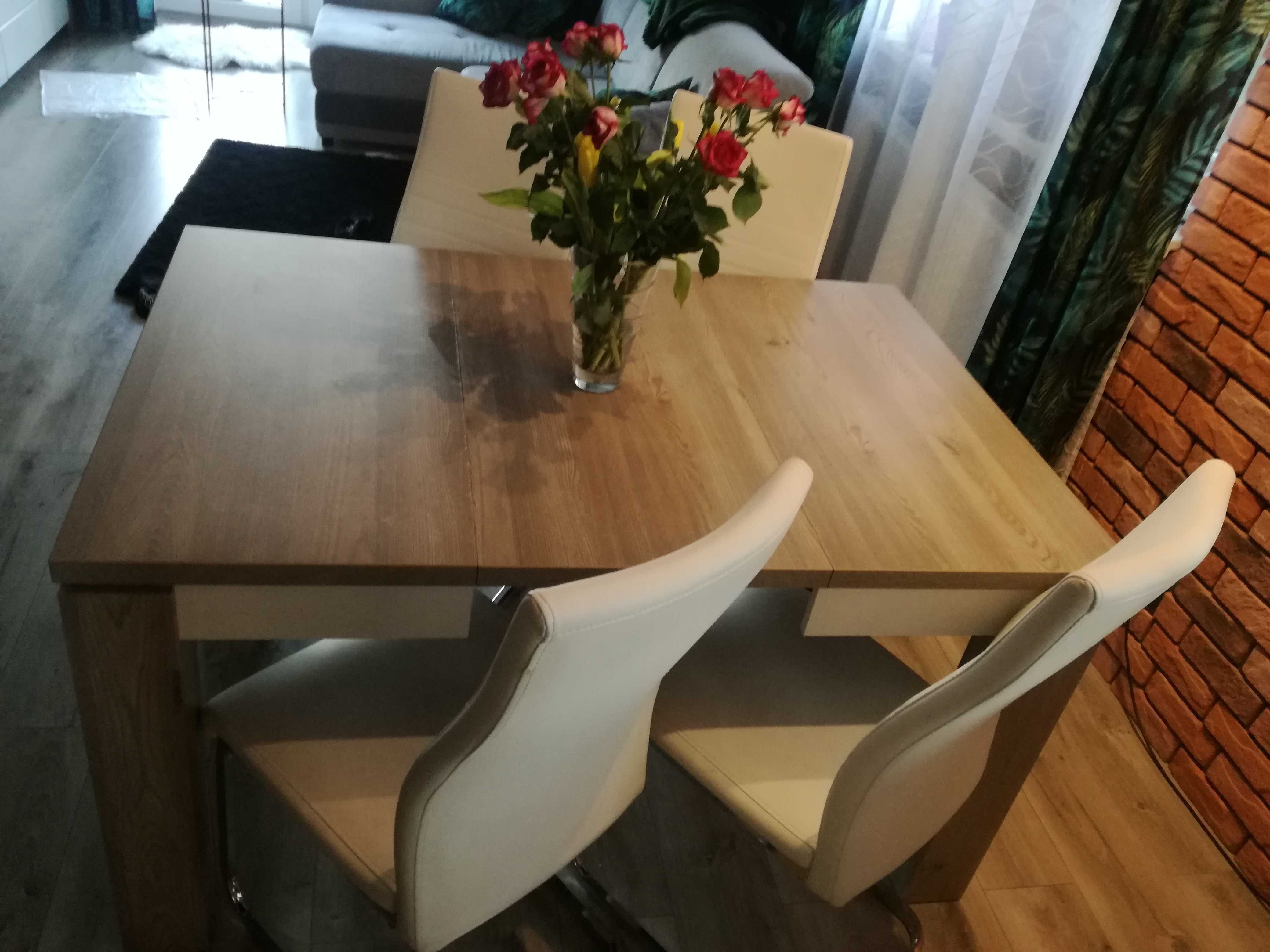 Meble stół i krzesła