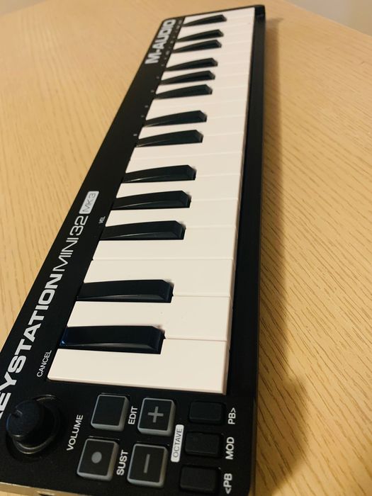 M-Audio Keystation Mini 32 III klawiatura sterująca midi usb