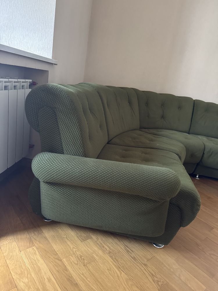 Продам модульный угловой диван + 2 кресла