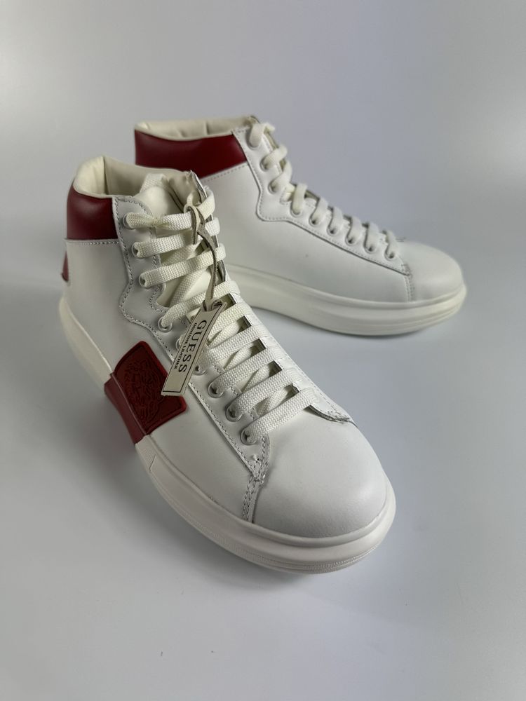 Nowe lekkie sneakersy wysokie Guess 41 bialo czerwone
