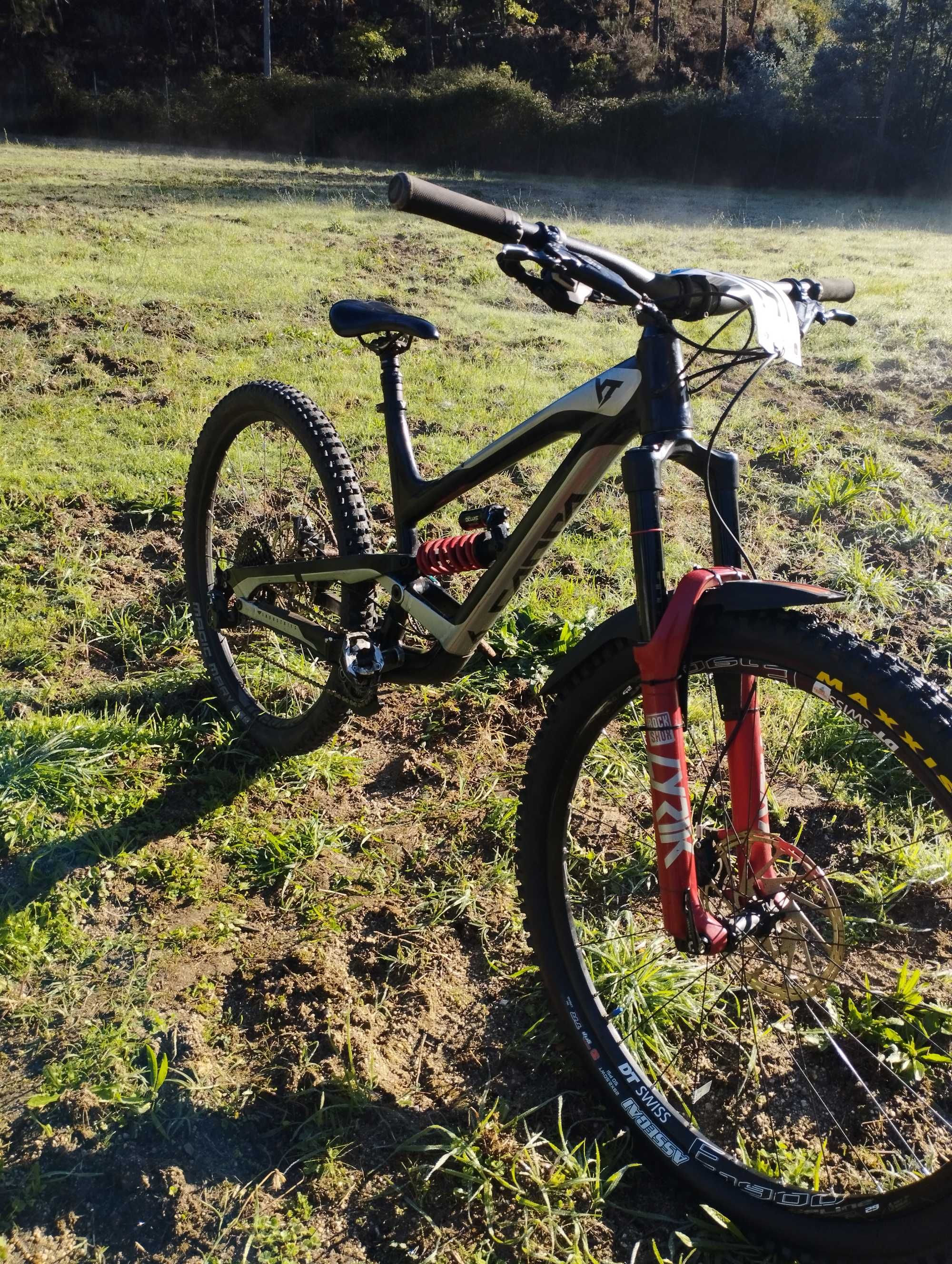 bicicleta de enduro yt capra