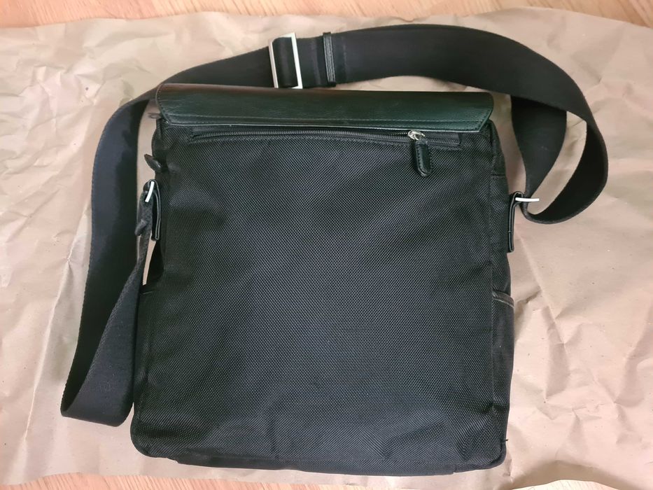 Сумка  фирменная оригинал известной фирмы  PICARD