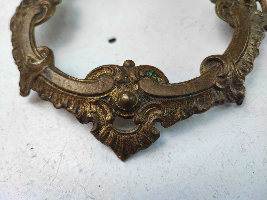 Secesyjna mosiężna podstawa pod lampka,naftowa itp.