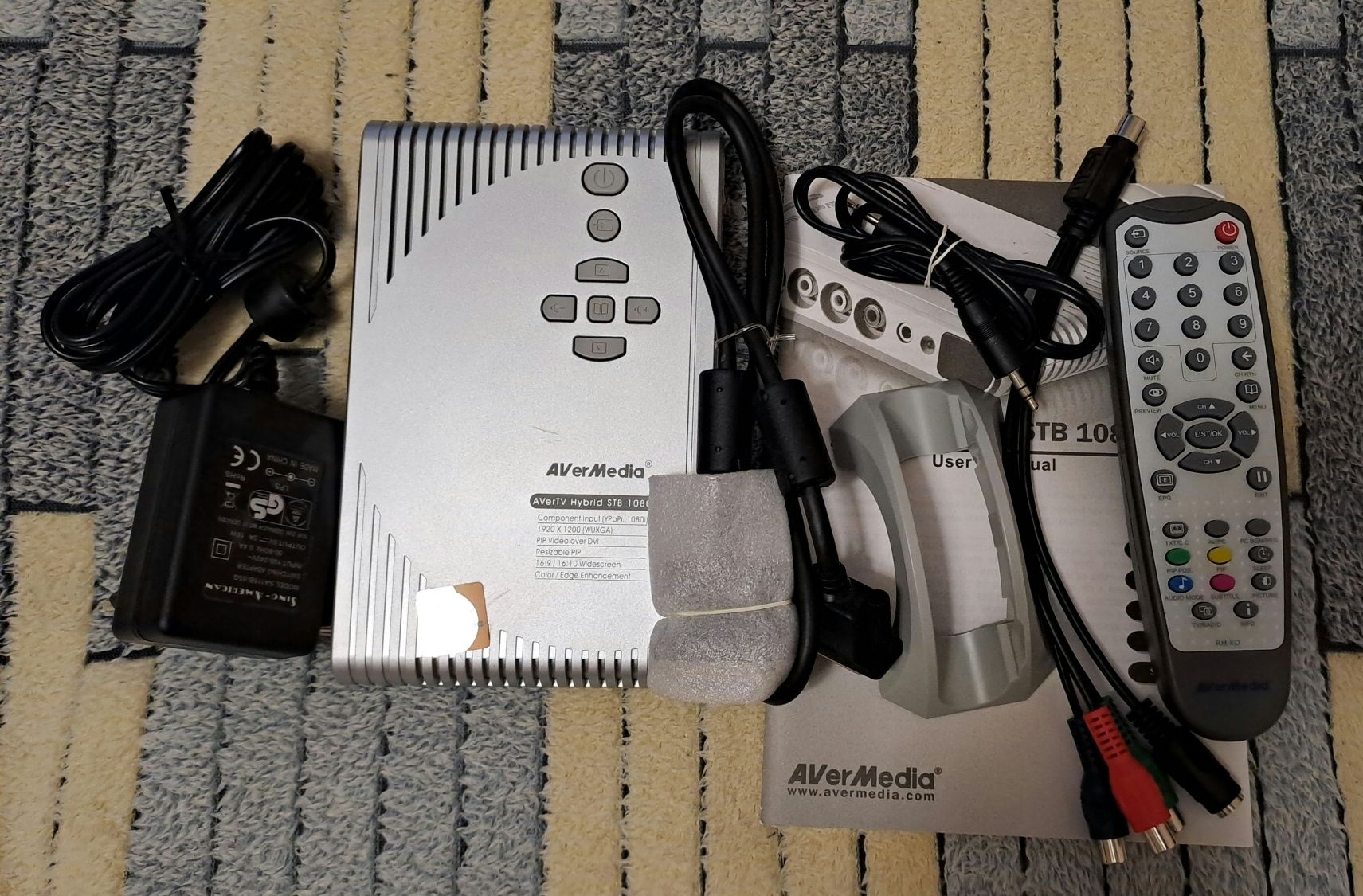 Тюнер AVerMedia AVerTV hybrid STB 1080i