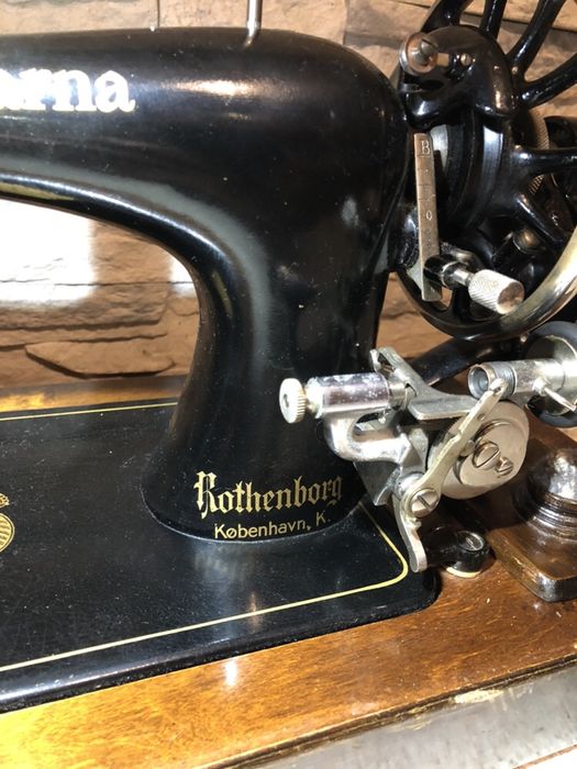 Maszyna do szycia Husqvarna 1943 rok Antyk