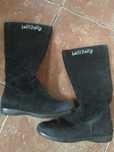 Śliczne zamszowe buty rozmiar 33