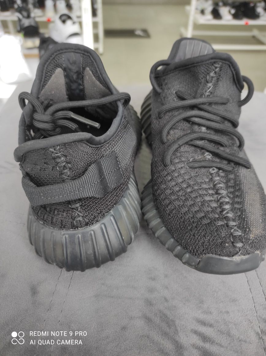 ОРИГІНАЛ 100% Кросівки Adidas Yeezy Boost 350 V2 Onyx - HQ4540 36